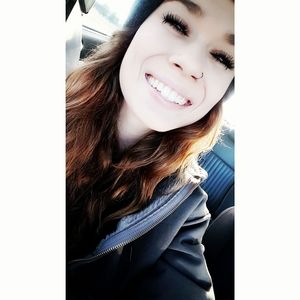 Meet your Posher, Cortney